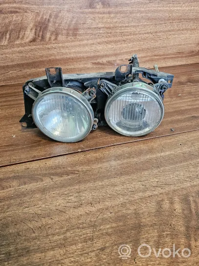 BMW 5 E34 Lampa przednia 13174100