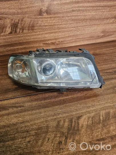 Audi A8 S8 D2 4D Lampa przednia 4D0941004BC