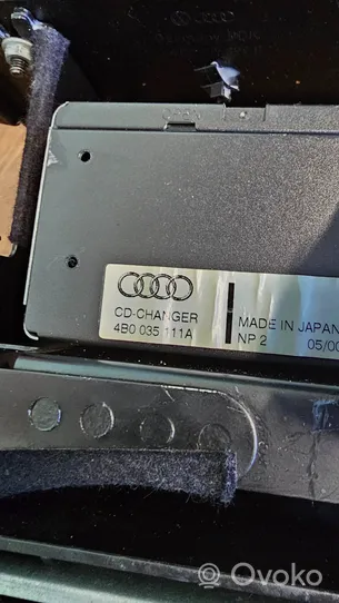 Audi A8 S8 D2 4D Radio/CD/DVD/GPS head unit 4B0035111A