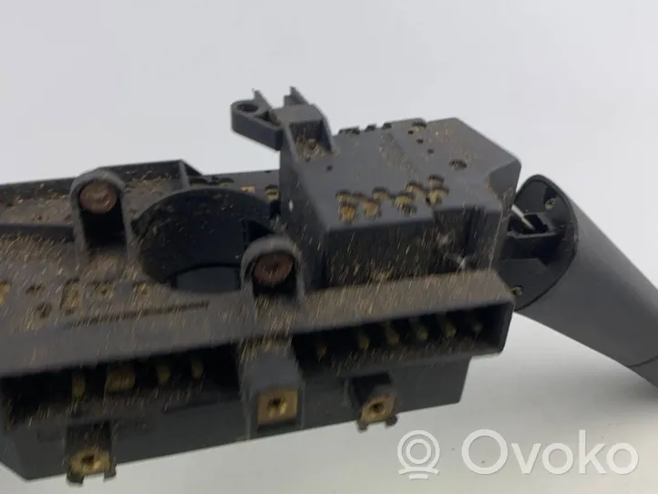 Volkswagen II LT Leva/interruttore dell’indicatore di direzione e tergicristallo 5407445