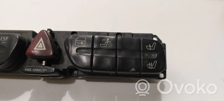 Mercedes-Benz CLK AMG A209 C209 Interruttore/pulsante di controllo multifunzione 2038216579