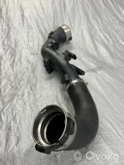 Volvo S60 Tube d'admission de tuyau de refroidisseur intermédiaire 31370128