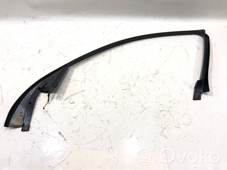 BMW 7 E65 E66 Moulures des vitres de la porte avant 8223819