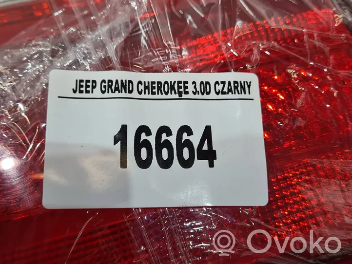 Jeep Grand Cherokee Takaluukun takavalot 57010275AE
