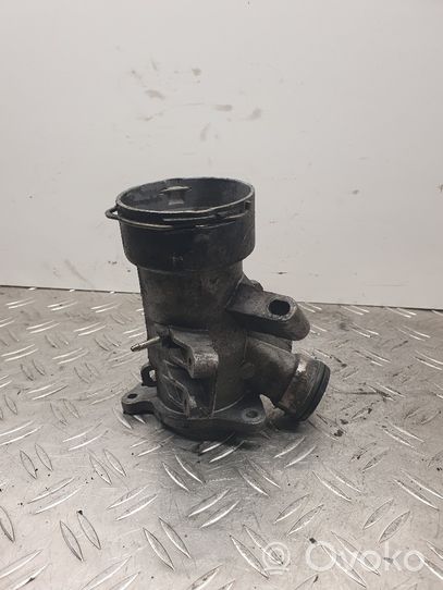 Mercedes-Benz CLC CL203 Supporto della valvola di raffreddamento EGR A6460900054