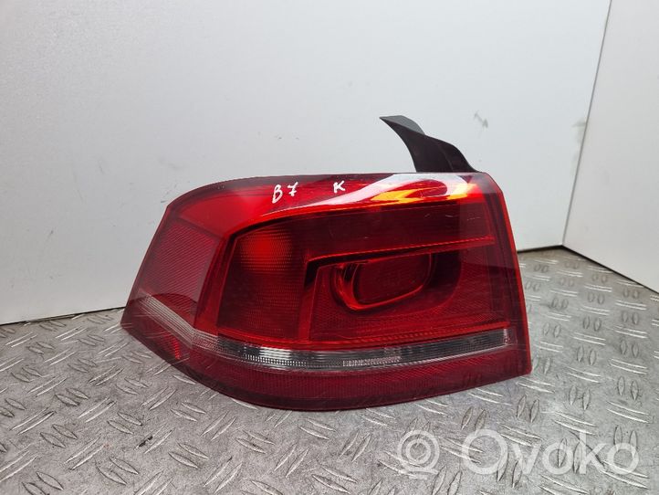 Volkswagen PASSAT B7 Luci posteriori 3AE945095F