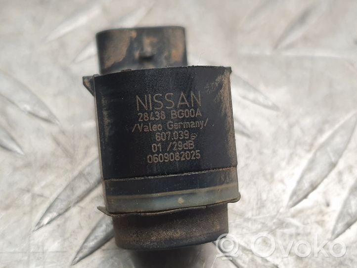 Nissan Qashqai+2 Capteur de stationnement PDC 28438BG00A