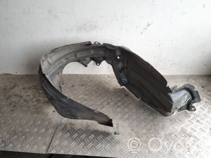 Toyota Yaris Verso Etupyörän sisälokasuojat 5387552130