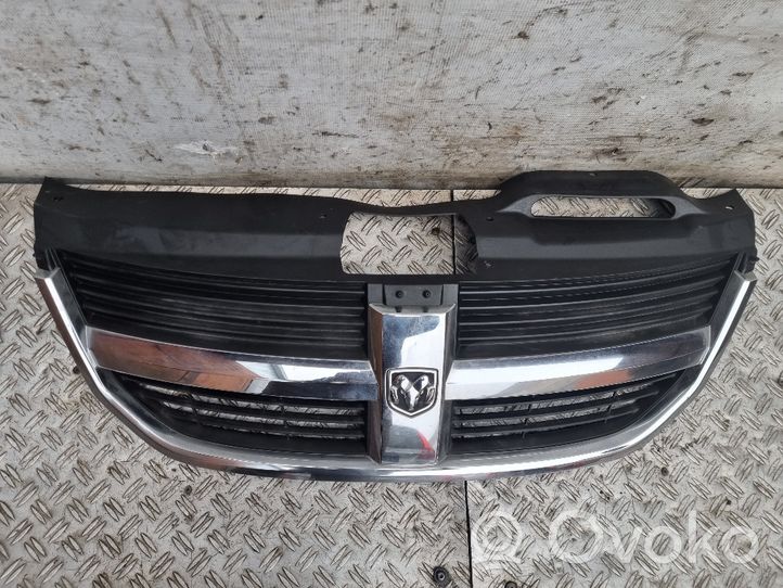 Dodge Journey Maskownica / Grill / Atrapa górna chłodnicy 1BG84TRMAE