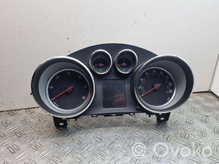 Opel Astra J Geschwindigkeitsmesser Cockpit 13460585