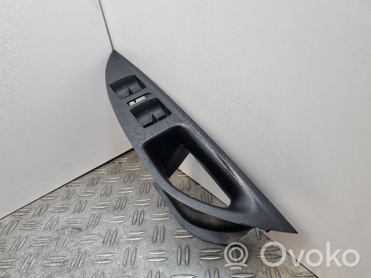 Seat Altea Poignée inférieure de porte avant 5P1867171A