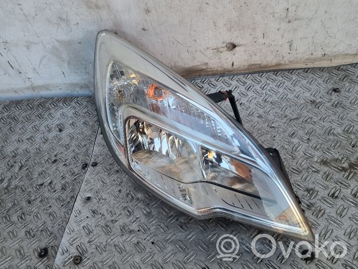 Opel Meriva B Lampa przednia 13253632