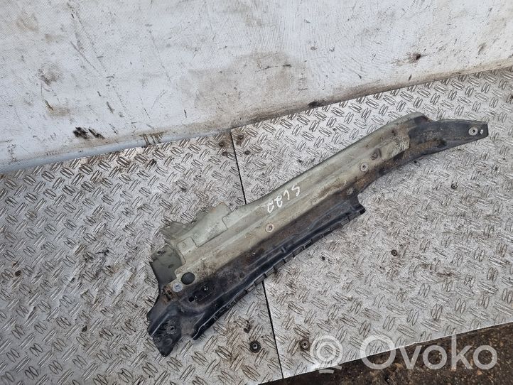 Audi Q7 4L Supporto di montaggio del parafango 4L0805176A