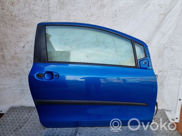 Toyota Yaris Priekinės durys (dvidurio) 