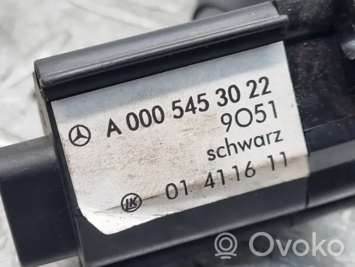 Mercedes-Benz E W211 Maniglia/leva di regolazione del volante A0005453022