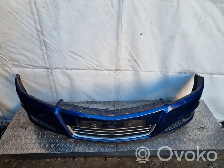 Opel Astra H Zderzak przedni 13225746