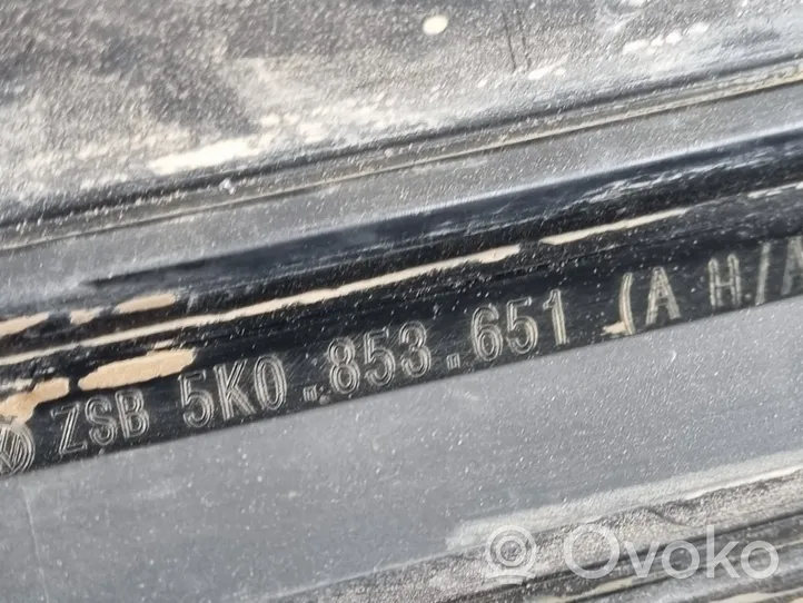 Volkswagen Golf VI Griglia superiore del radiatore paraurti anteriore 5K0853651