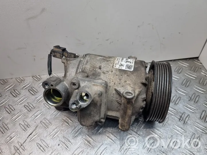 Volkswagen Golf VI Ilmastointilaitteen kompressorin pumppu (A/C) 5N0820803A