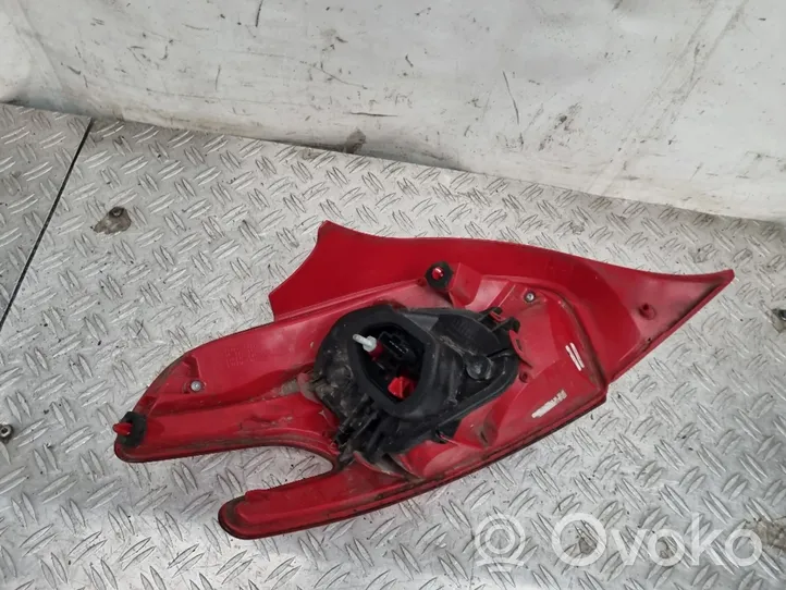 Peugeot 208 Lampa tylna 9672628380