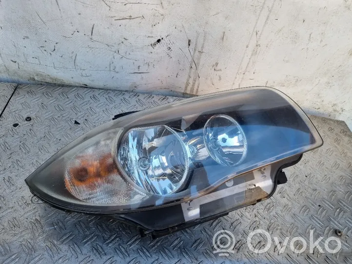 BMW 1 E82 E88 Lampa przednia 7249652