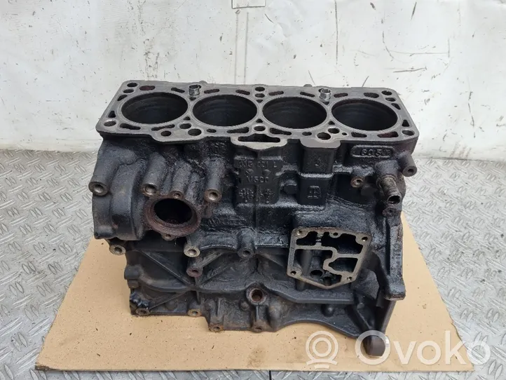 Volkswagen PASSAT B6 Blok silnika 03G021L