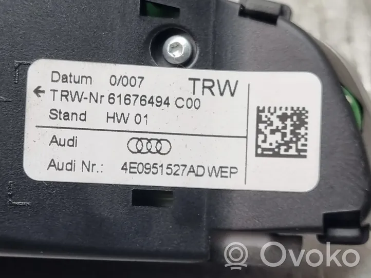 Audi A5 8T 8F Ohjauspyörän painikkeet/kytkimet 4E0951527AD