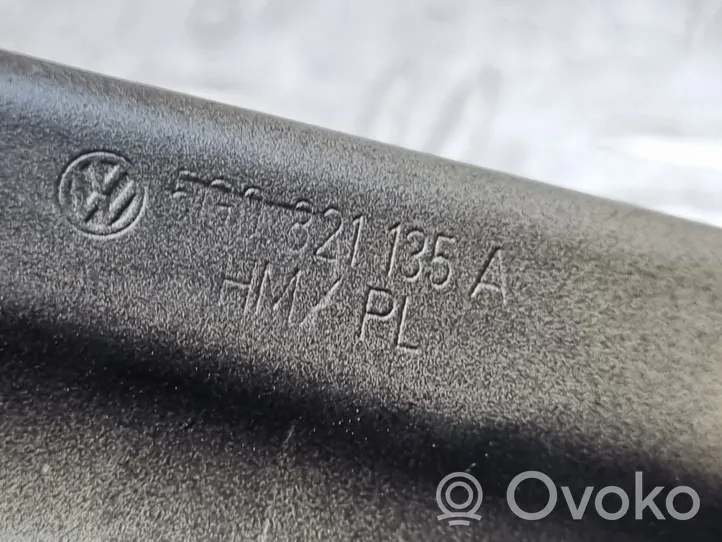 Volkswagen Golf VII Supporto di montaggio del parafango 5G0821135A