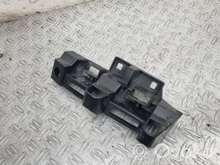 Renault Scenic III -  Grand scenic III Support de montage de pare-chocs avant 622210006R