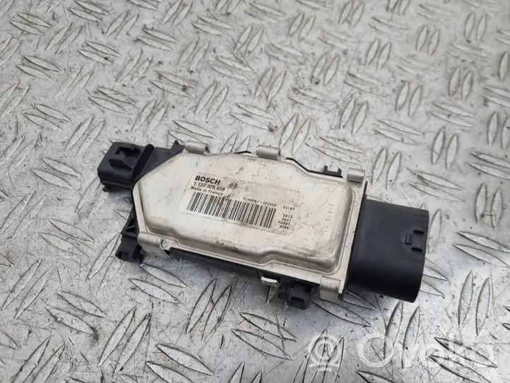 Mercedes-Benz B W246 W242 Module de commande de ventilateur 1137328656