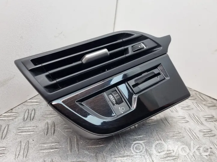 Citroen C4 SpaceTourer Garniture, panneau de grille d'aération latérale 967797647A