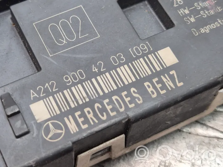 Mercedes-Benz E W212 Takaluukun/tavaratilan ohjainlaite/moduuli A2129004203