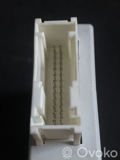 37146770411 BMW 5 E60 E61 Air suspension control unit module (rear  