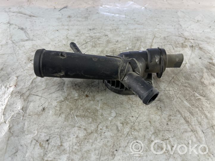 Seat Ibiza IV (6J,6P) Boîtier de thermostat / thermostat 03L121131F