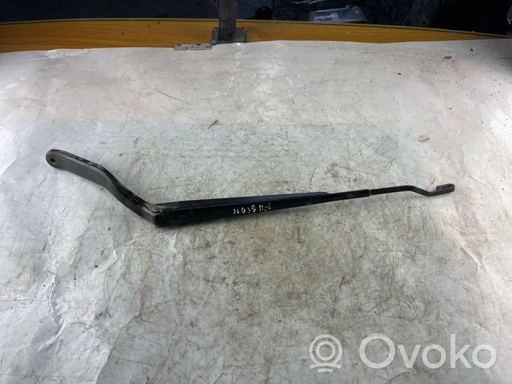 Ford Fusion Front wiper blade arm 2N1117526AC