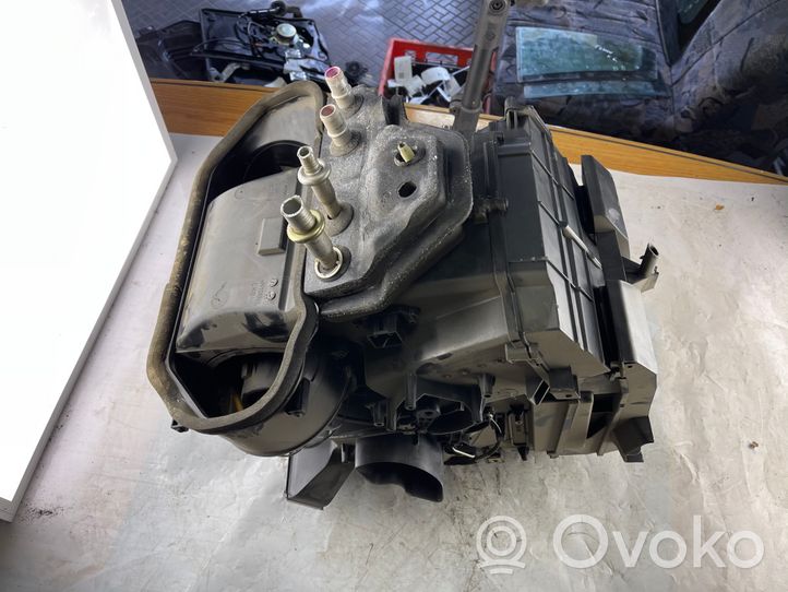 Ford Fusion Salono oro mazgo komplektas 2N1H19B555AJ