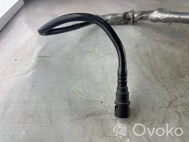 Opel Vectra C Fuel line pipe 