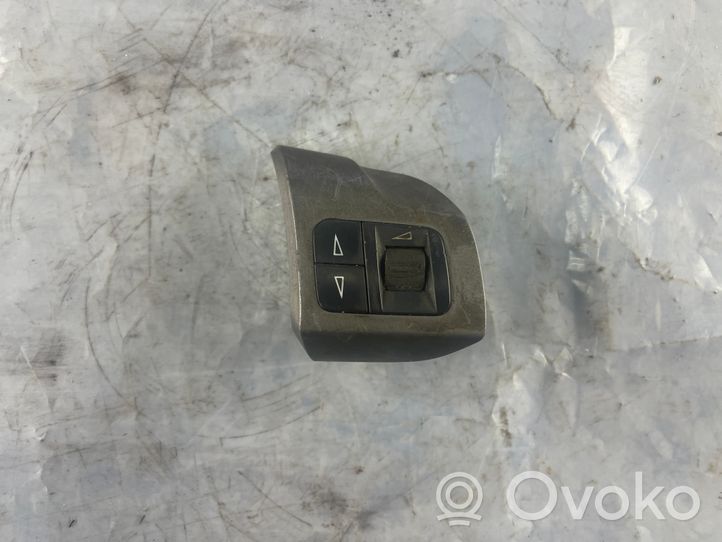 Opel Zafira B Ohjauspyörän painikkeet/kytkimet 305260285057