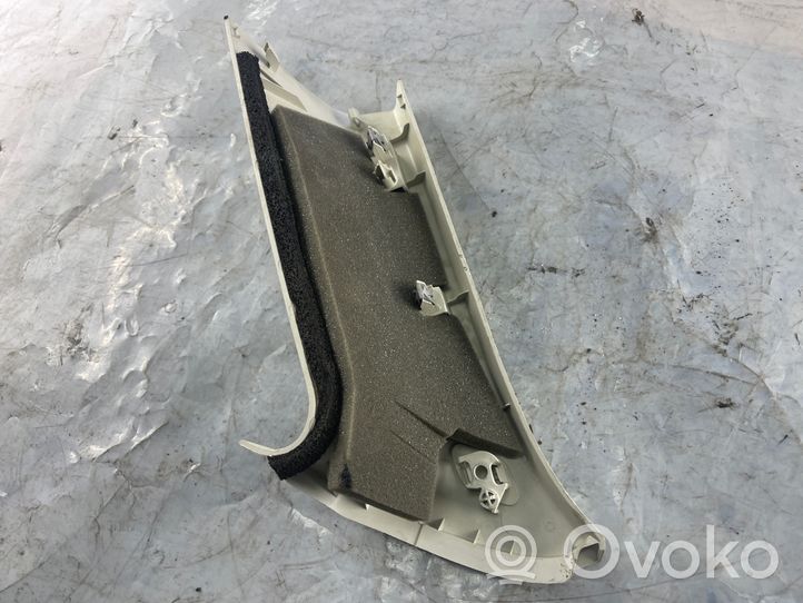 Ford Focus Rivestimento montante (C) BM51N31011A