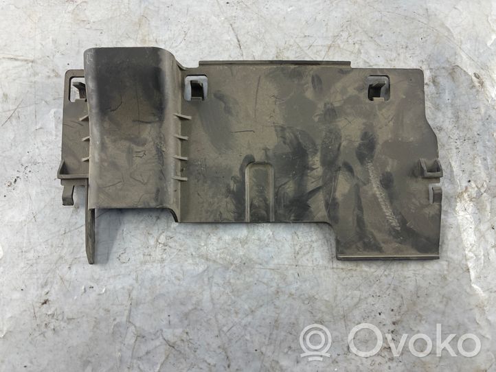 Volkswagen Polo IV 9N3 Couvercle batterie 6Q0915753