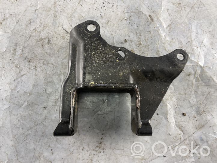 Volkswagen Polo IV 9N3 Supporto di montaggio scatola del cambio 6Q0199111R