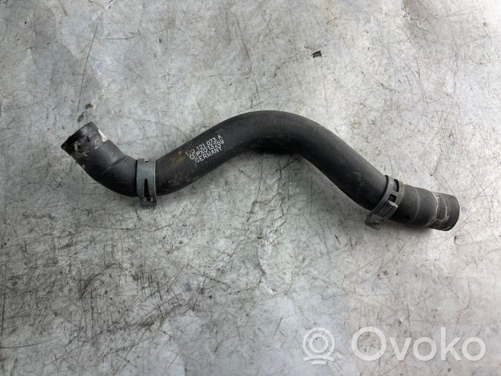 Volkswagen Golf IV Moottorin vesijäähdytyksen putki/letku 1j0121073a