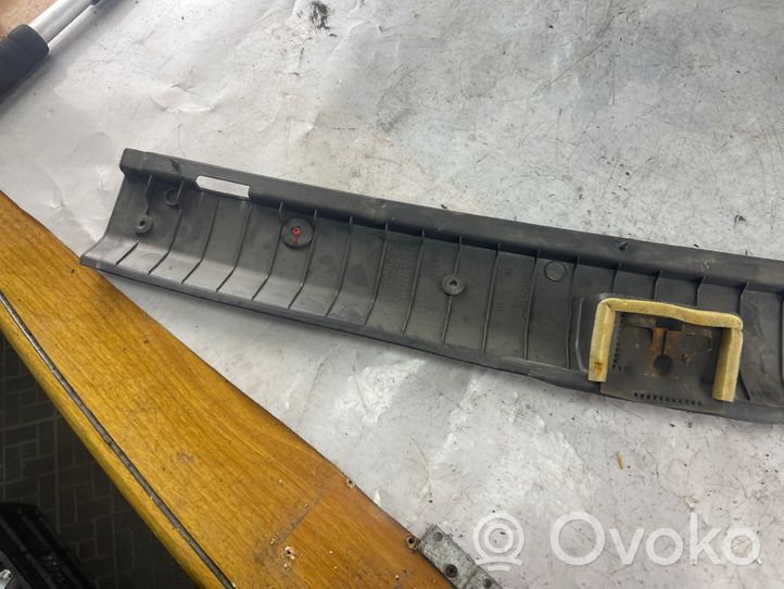 Opel Zafira A Trunk/boot sill cover protection 90580331