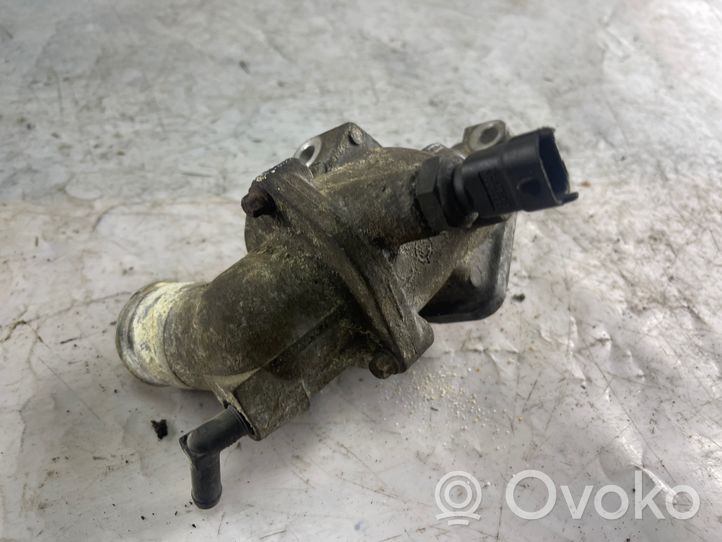 Opel Zafira A Thermostat housing 90573325