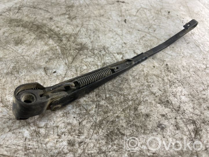 Mercedes-Benz E W210 Rear wiper blade arm 