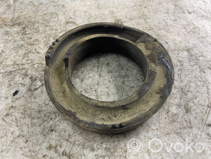 Mercedes-Benz E W210 Soporte de goma del muelle espiral delantero A2103210384