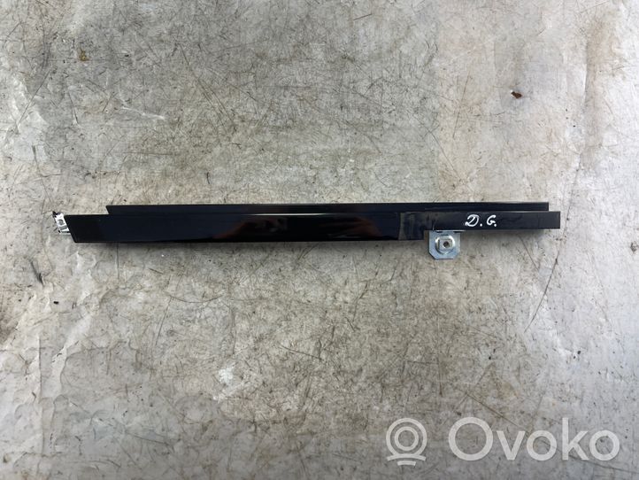 Mercedes-Benz S W221 Rail de pare-brise de porte arrière A2217300219