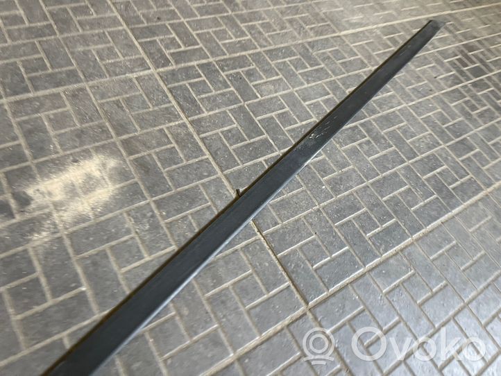 Volkswagen PASSAT B5.5 Sill/side skirt trim 3b0853985