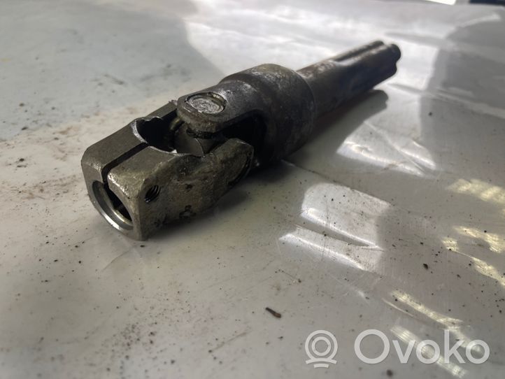 Volvo V40 Joint de cardan colonne de direction 