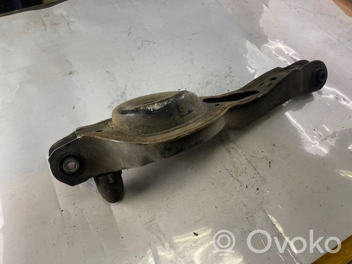 Volvo V40 Triangle bras de suspension supérieur arrière 