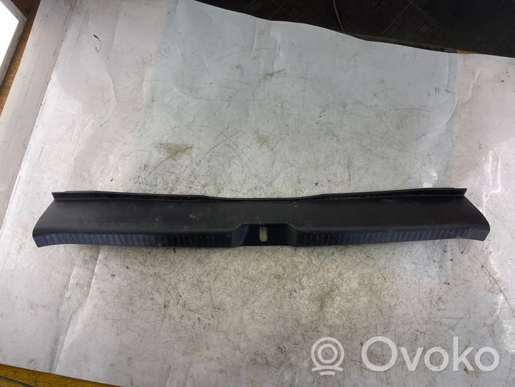 Toyota Corolla Verso E121 Rivestimento di protezione sottoporta del bagagliaio/baule 6471613150